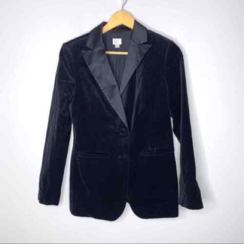 Black velvet blazer